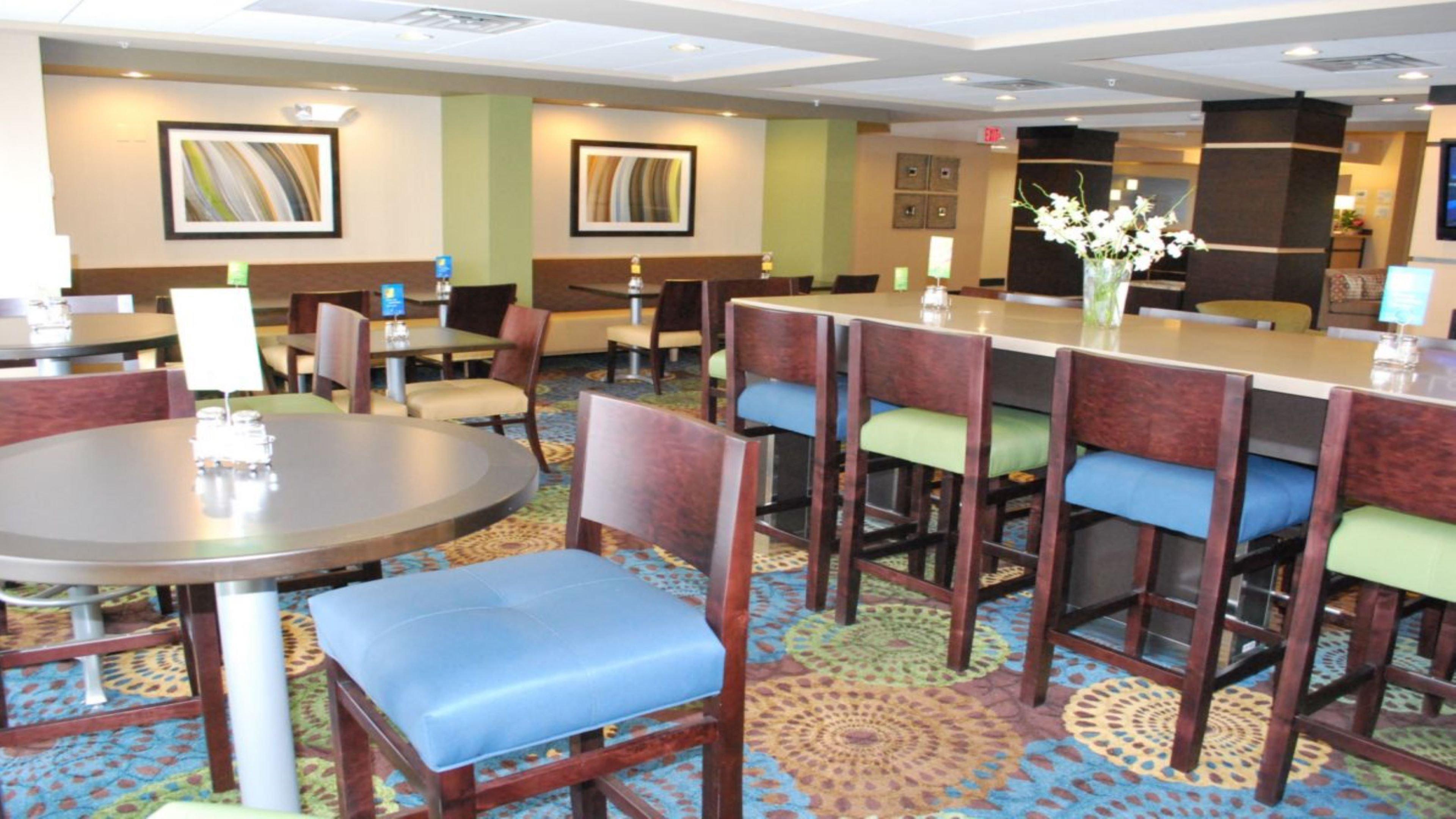 Holiday Inn Express Bloomington West By Ihg Extérieur photo