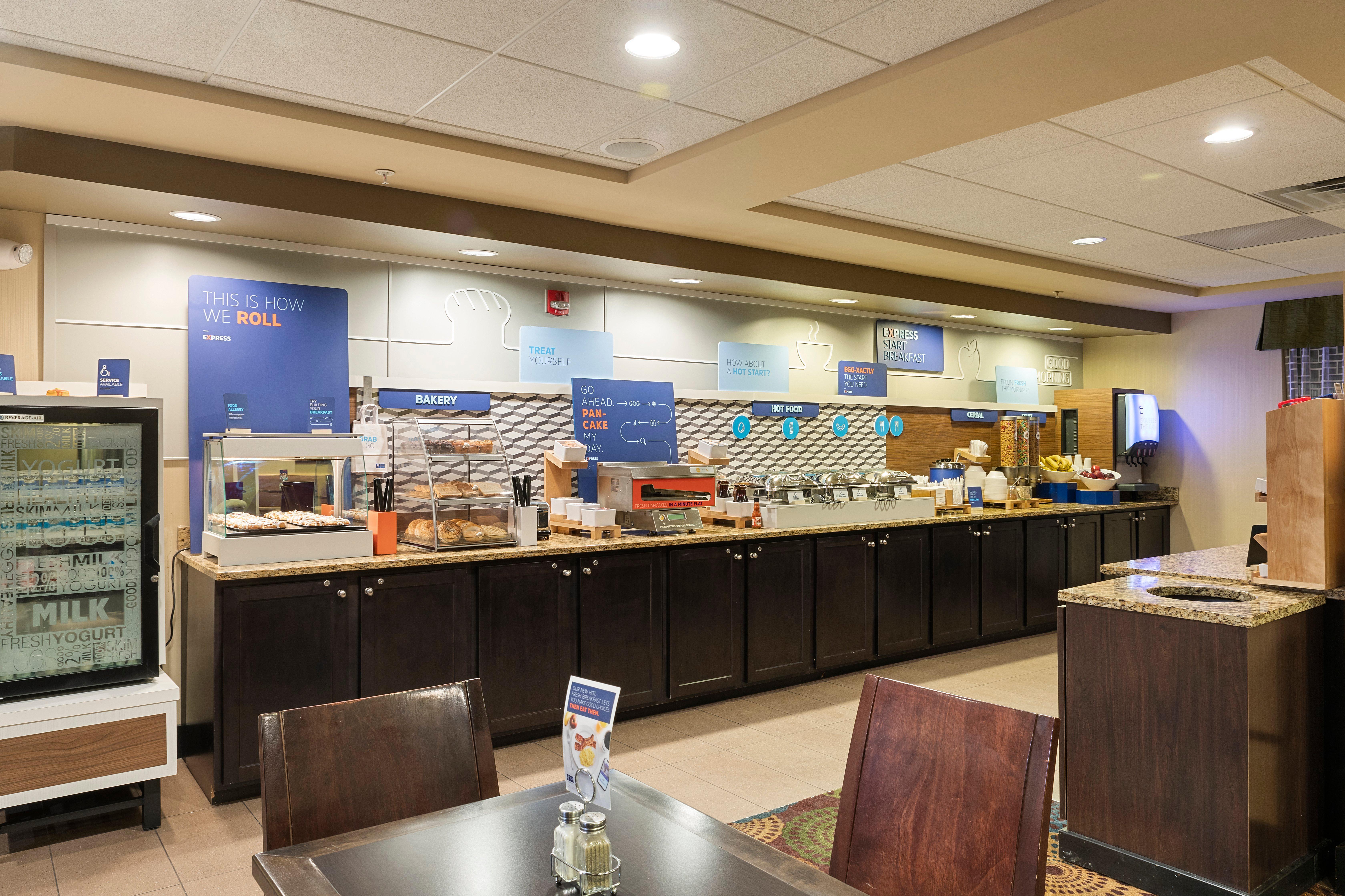 Holiday Inn Express Bloomington West By Ihg Extérieur photo